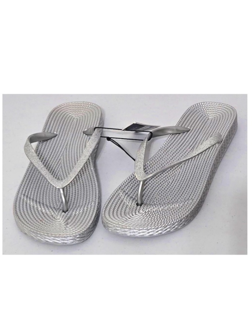 New West Loop Flip Flops Womens Small 5 6 Sandals Silver Glitter Sparkle NWT